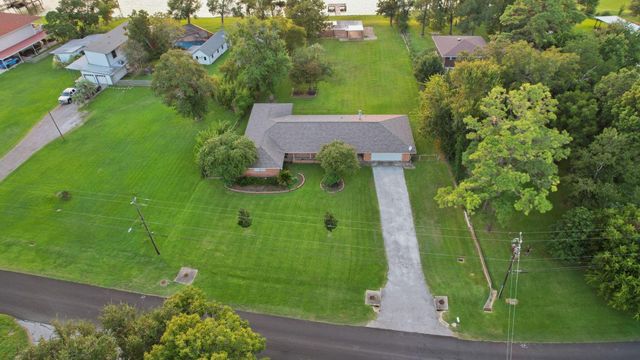 430 S Burnett Drive, Baytown, TX 77520