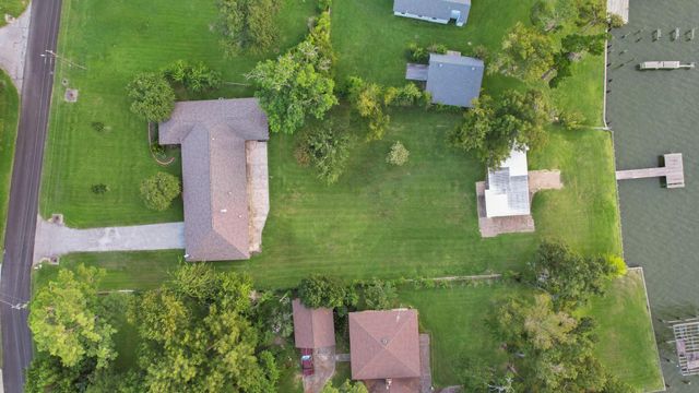 430 S Burnett Drive, Baytown, TX 77520