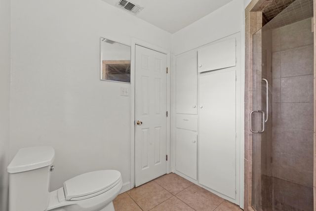 430 S Burnett Drive, Baytown, TX 77520