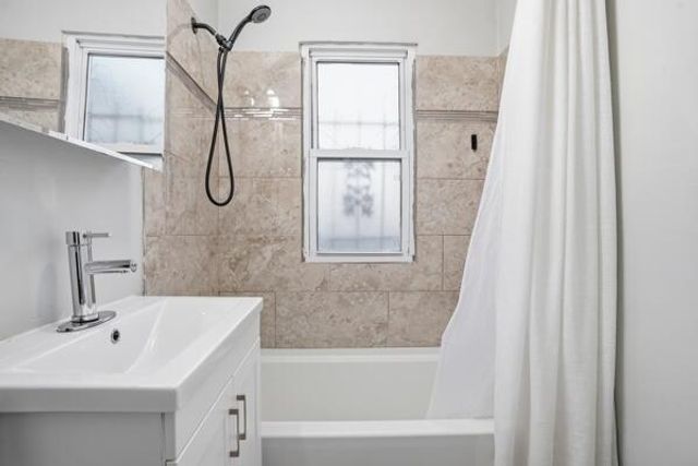 263 Taft Street, Gary, IN 46404