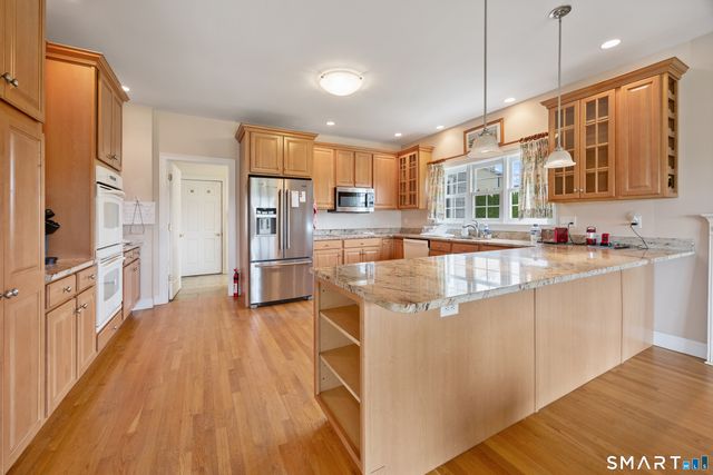 195 Town Line Highway, Watertown, CT 06795