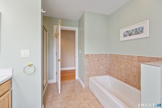 195 Town Line Highway, Watertown, CT 06795