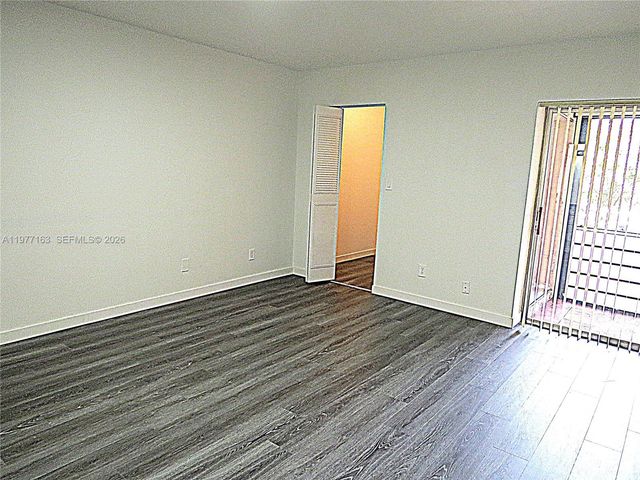 3591 Inverrary Drive 203, Lauderhill, FL 33319