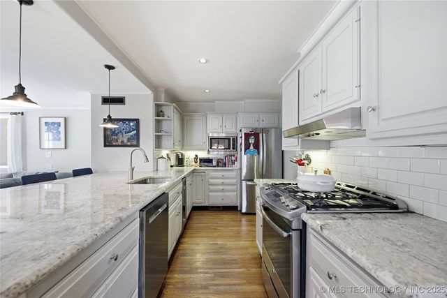 1919 S Evanston Avenue, Tulsa, OK 74104