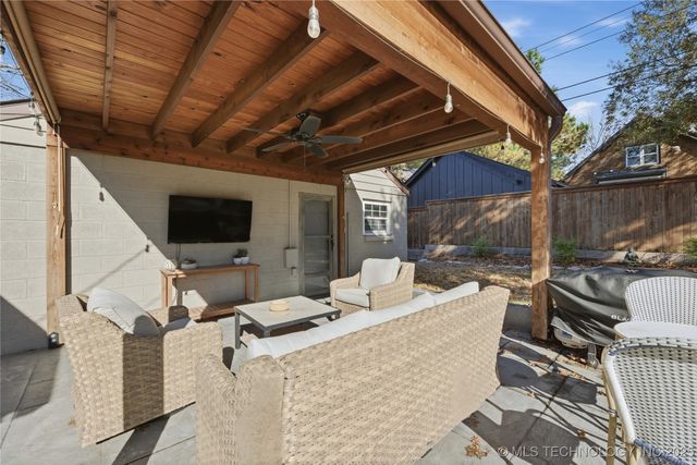 1919 S Evanston Avenue, Tulsa, OK 74104