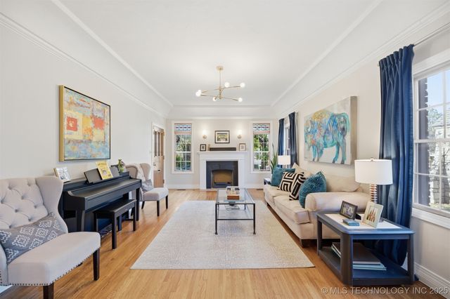 1919 S Evanston Avenue, Tulsa, OK 74104