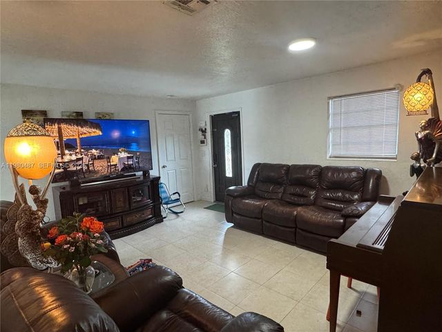 26700 SW 138th Ave, Homestead, FL 33032