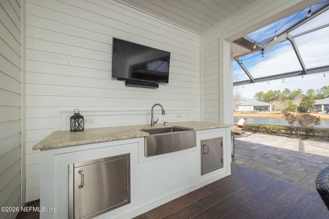 30 BLUE HOLE Court, St. Johns, FL 32259