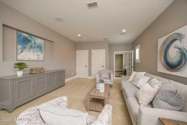 30 BLUE HOLE Court, St. Johns, FL 32259