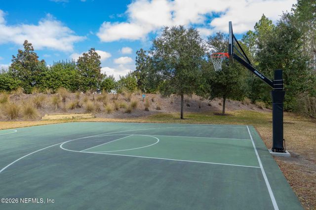 30 BLUE HOLE Court, St. Johns, FL 32259