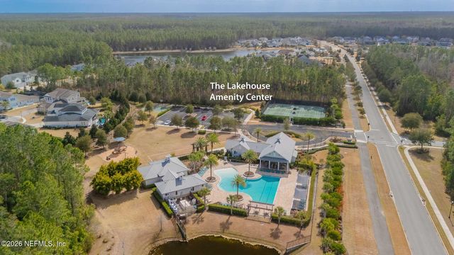 30 BLUE HOLE Court, St. Johns, FL 32259