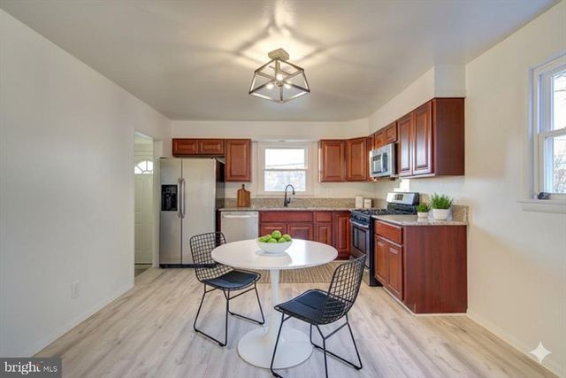 6410 FAIR OAKS AVE, Baltimore, MD 21214