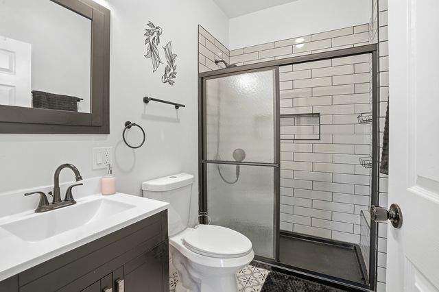 3248 W Maypole Avenue, Chicago, IL 60624