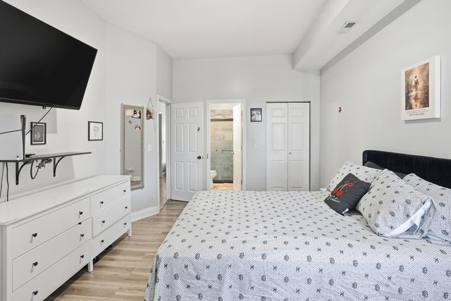 3248 W Maypole Avenue, Chicago, IL 60624