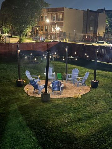 3248 W Maypole Avenue, Chicago, IL 60624