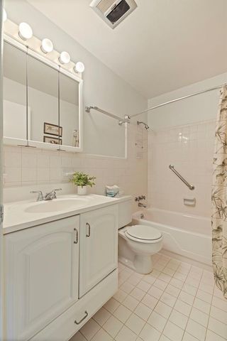 8221 112TH STREET 203, Seminole, FL 33772