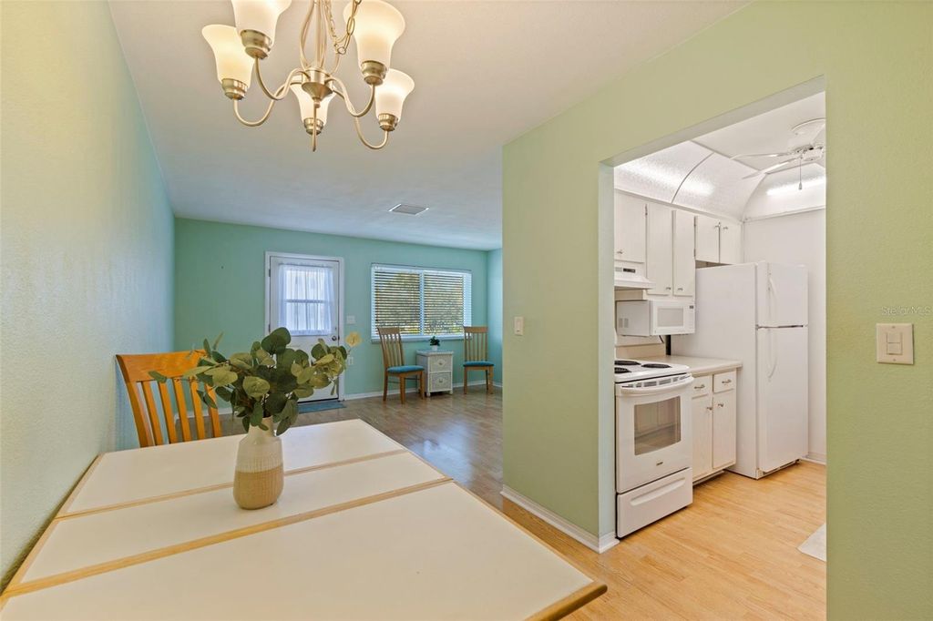 Image 11 of property listing at 8221 112TH STREET 203, Seminole, FL 33772