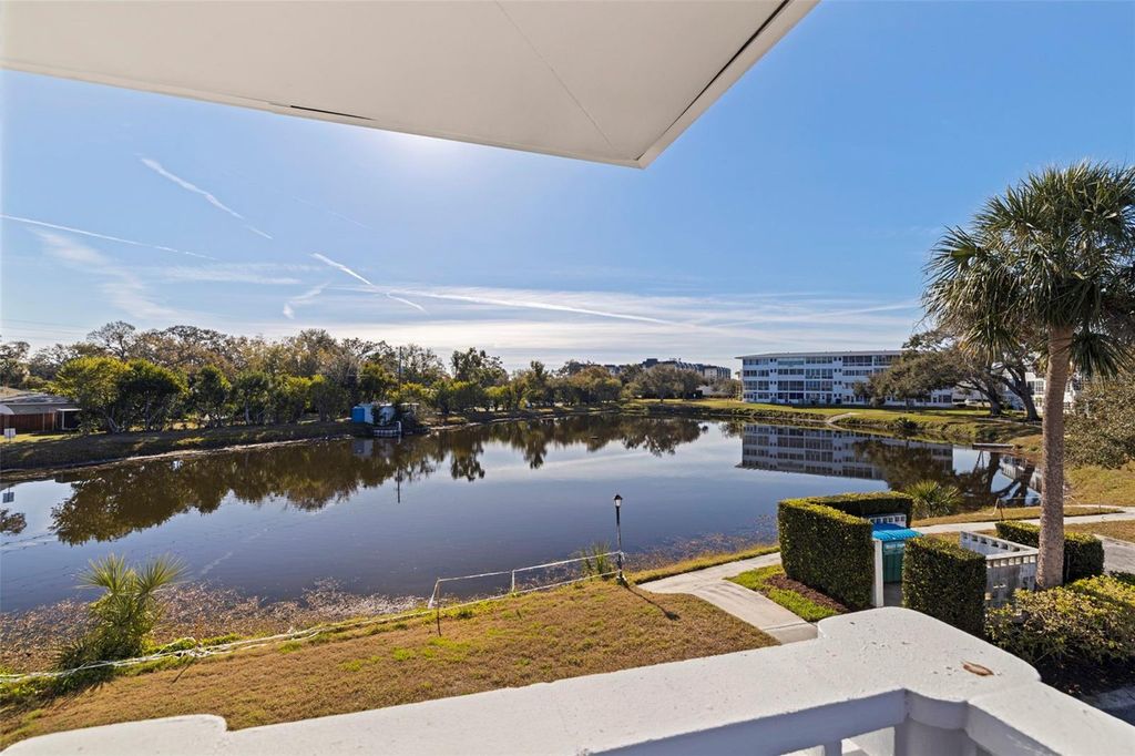 Image 3 of property listing at 8221 112TH STREET 203, Seminole, FL 33772