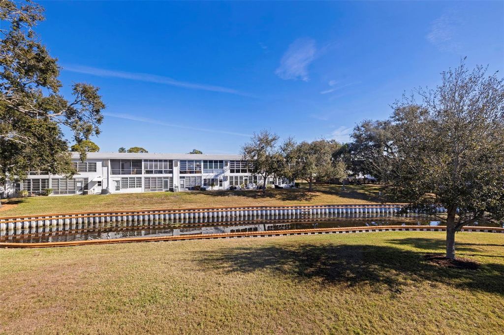 Image 26 of property listing at 8221 112TH STREET 203, Seminole, FL 33772