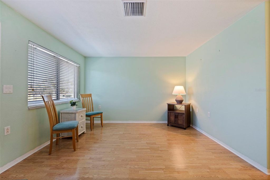 Image 9 of property listing at 8221 112TH STREET 203, Seminole, FL 33772