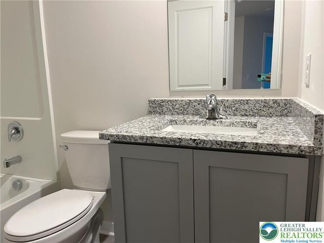 7620 Clayton Avenue, Upper Saucon Twp, PA 18036