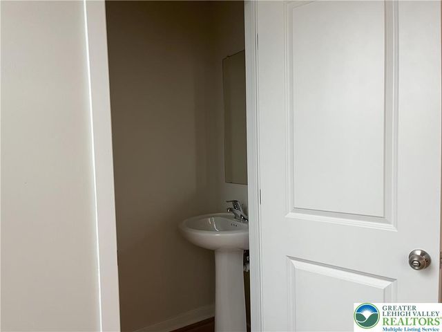 7620 Clayton Avenue, Upper Saucon Twp, PA 18036