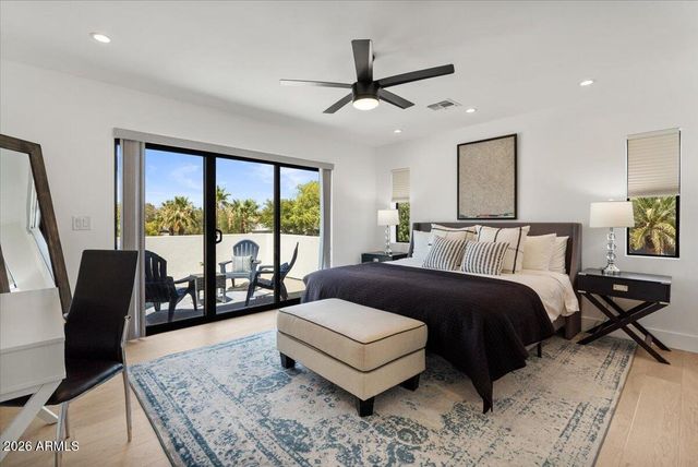 220 W Monterosa Street, Phoenix, AZ 85013