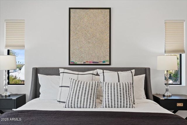 220 W Monterosa Street, Phoenix, AZ 85013