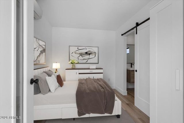 220 W Monterosa Street, Phoenix, AZ 85013