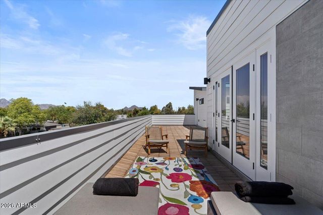 220 W Monterosa Street, Phoenix, AZ 85013