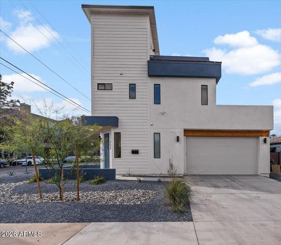 220 W Monterosa Street, Phoenix, AZ 85013