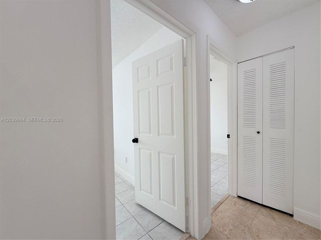 2854 W 75th Terrace, Hialeah, FL 33018