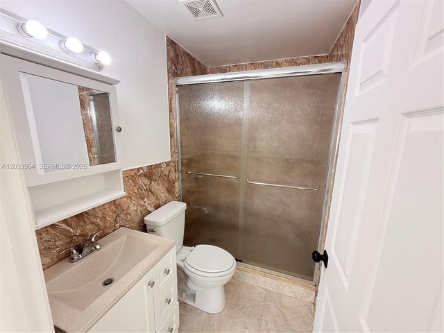 2854 W 75th Terrace, Hialeah, FL 33018