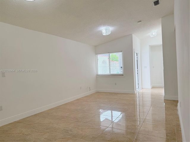 2854 W 75th Terrace, Hialeah, FL 33018