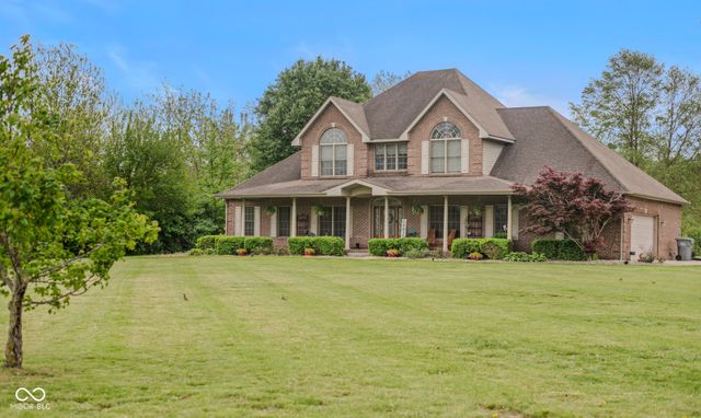 3839 Meadowbrook Drive, Seymour, IN 47274