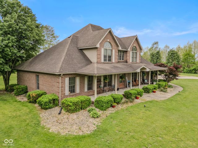 3839 Meadowbrook Drive, Seymour, IN 47274
