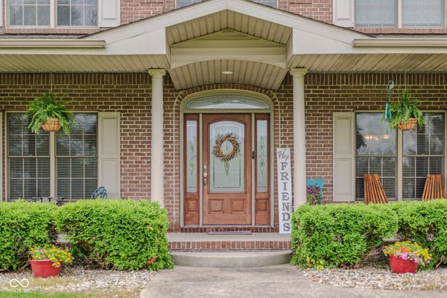 3839 Meadowbrook Drive, Seymour, IN 47274