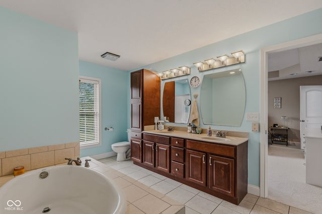 3839 Meadowbrook Drive, Seymour, IN 47274