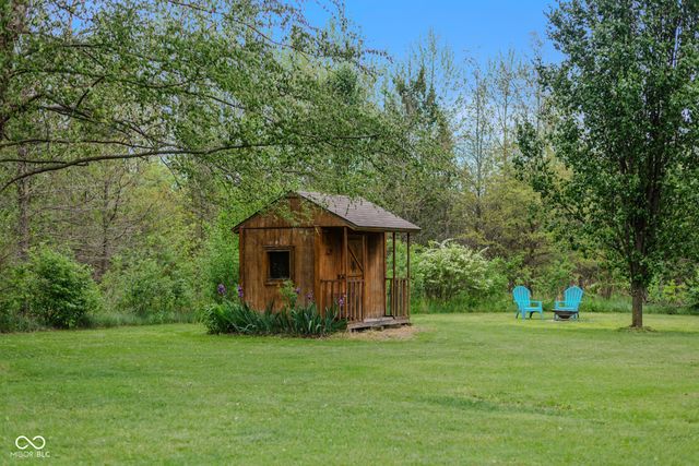 3839 Meadowbrook Drive, Seymour, IN 47274