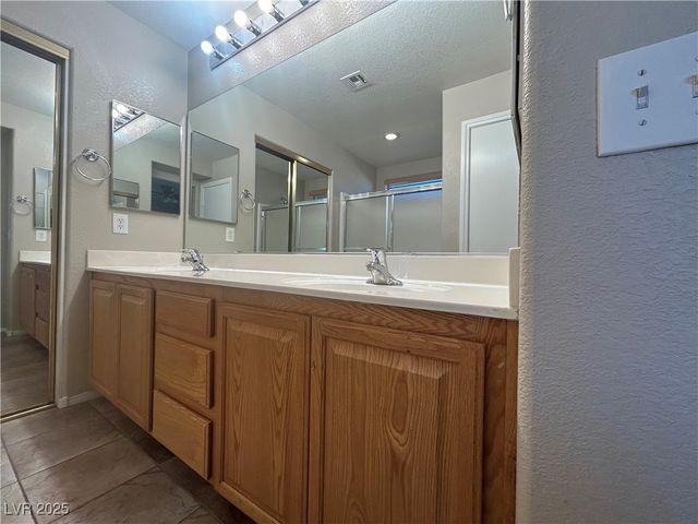 9527 CROOKED WOOD Avenue, Las Vegas, NV 89148