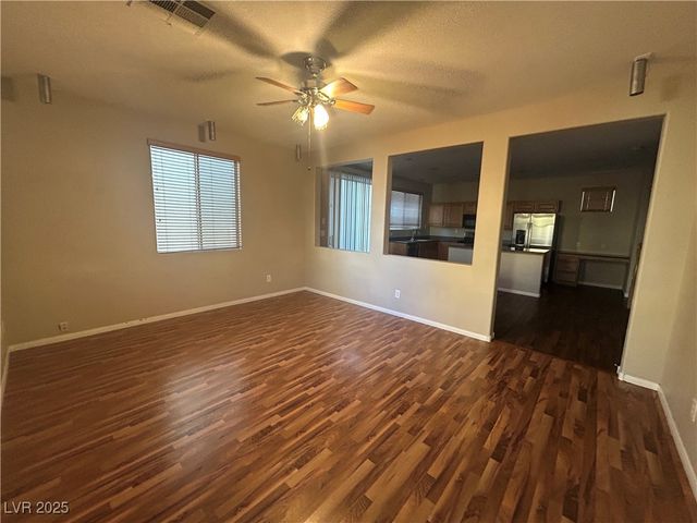 9527 CROOKED WOOD Avenue, Las Vegas, NV 89148