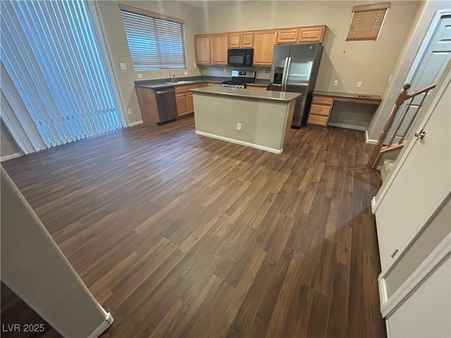 9527 CROOKED WOOD Avenue, Las Vegas, NV 89148