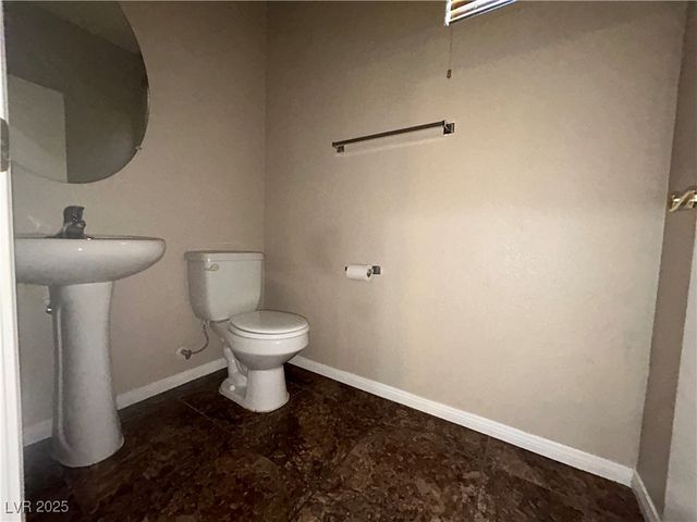 9527 CROOKED WOOD Avenue, Las Vegas, NV 89148