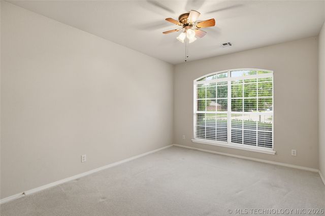 9907 E 123rd Street S, Bixby, OK 74008