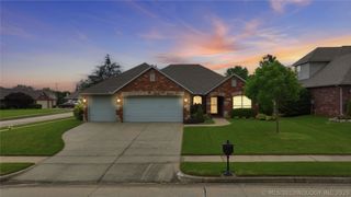 9907 E 123rd Street S, Bixby, OK 74008