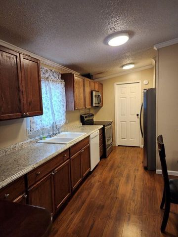 5740 Oakhill Road, Sumter, SC 29154