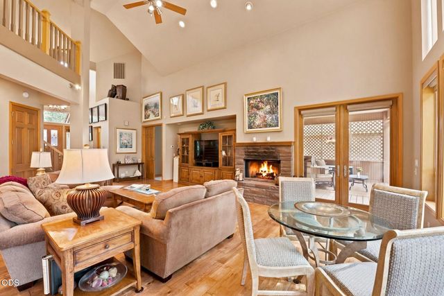 62028 Fall Creek Loop, Bend, OR 97702