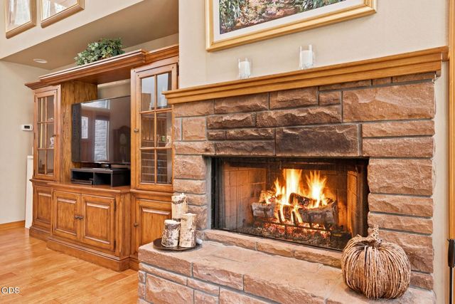 62028 Fall Creek Loop, Bend, OR 97702
