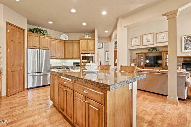 62028 Fall Creek Loop, Bend, OR 97702