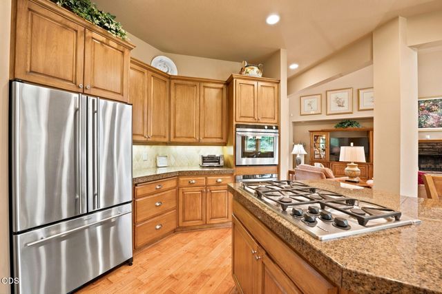 62028 Fall Creek Loop, Bend, OR 97702
